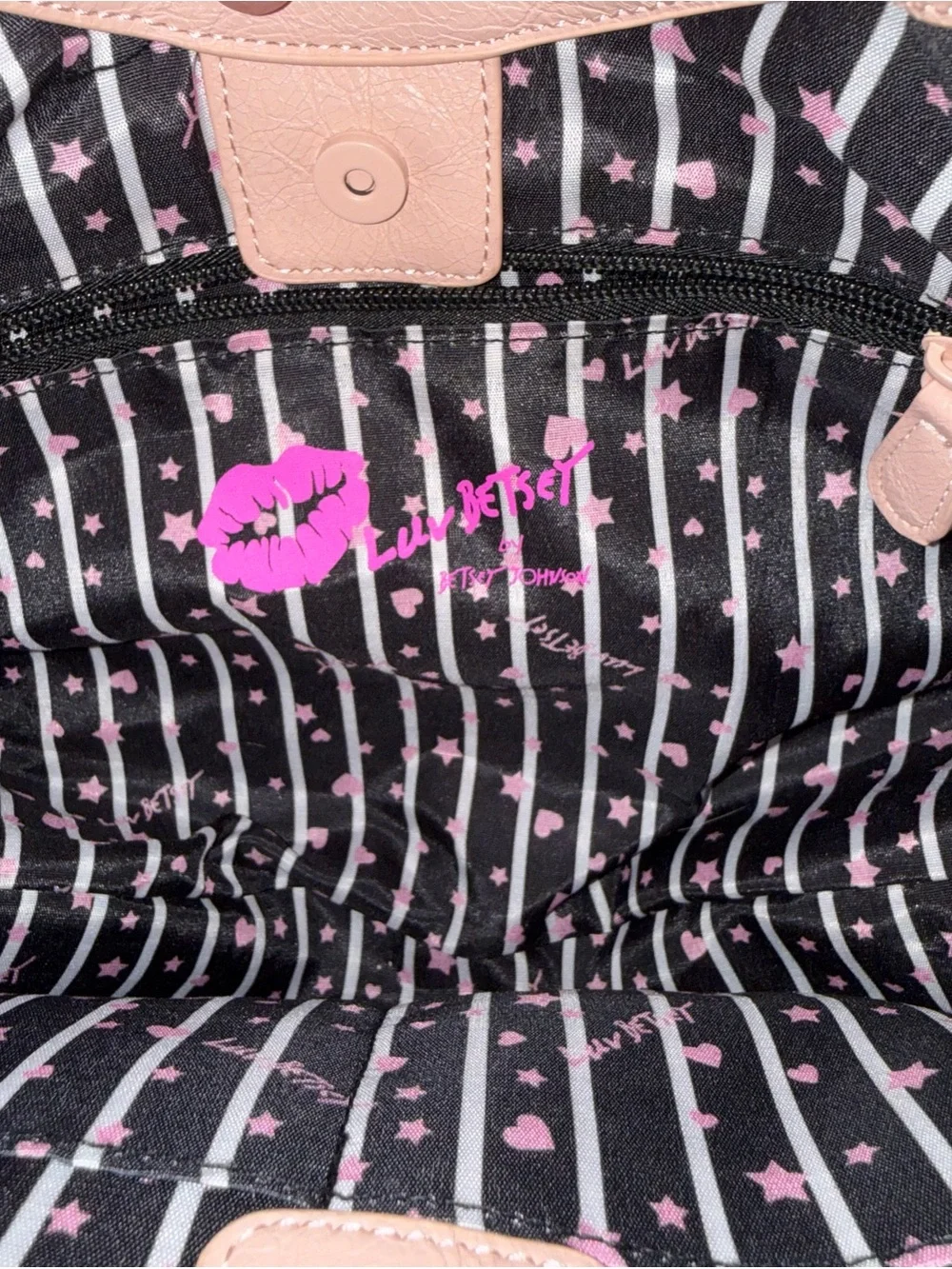 NWOT LuvBETSY Betsey Johnson Pink Bow Hobo Bag